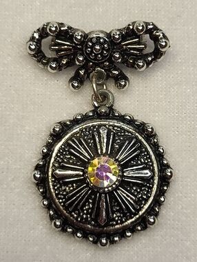 Vintage Silver-tone Bow Design Hanging Medallion Brooch / Pin